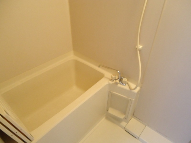 ��ʌ��������܎s��{�擌���P���ڂ̃}���V�����̃o�X