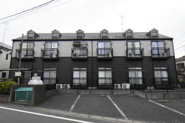 ��ʌ��������܎s������x�蒬1367�̃A�p�[�g�̌����O��