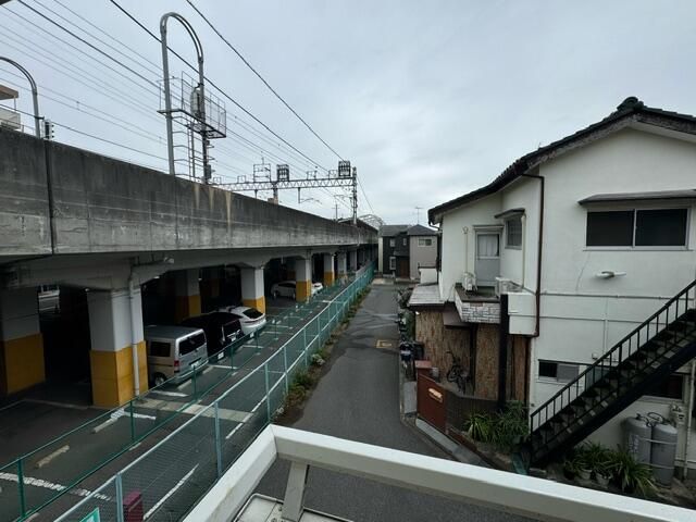 ��ʌ������s�������̃A�p�[�g�̂��̑�