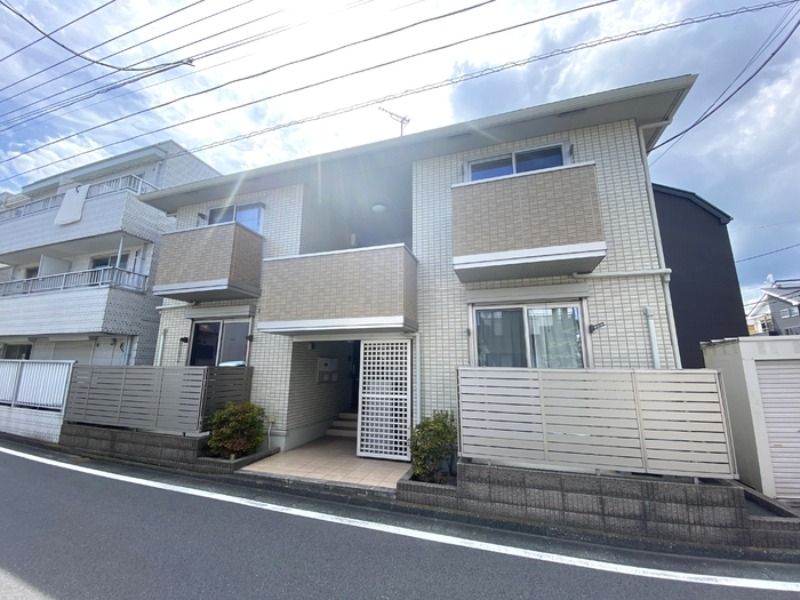 ��ʌ��߃����s���h���̃A�p�[�g�̌����O��