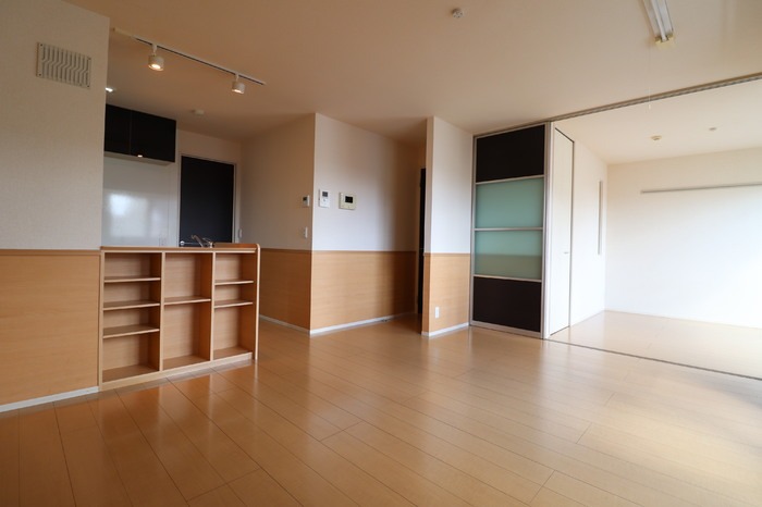 ��ʌ��������܎s����厚��v�ۗ̉Ƃ̃A�p�[�g�̋��ԁE���r���O