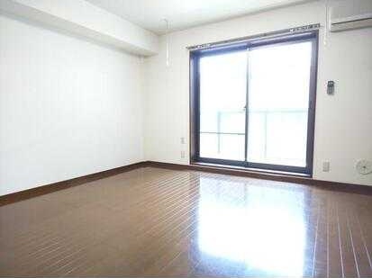 ��ʌ��������܎s��{��听���R���ڂ̃}���V�����̋����E���r���O