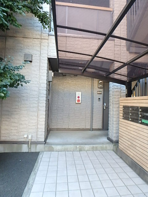 ��ʌ��������܎s��{��听���R���ڂ̃}���V�����̃G���g�����X