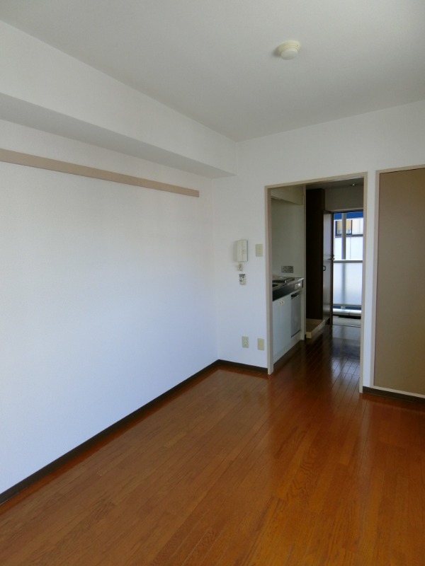 ��ʌ��������܎s�����擌��{�T���ڂ̃}���V�����̋����E���r���O