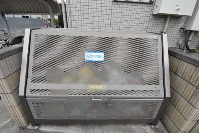 ��ʌ��������܎s�����攪���q�R���ڂ̃A�p�[�g�̂��̑�