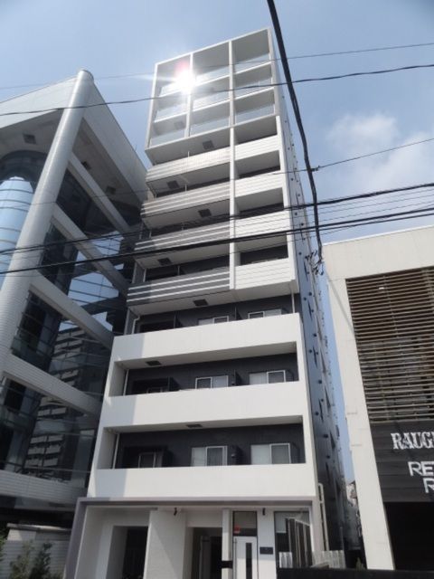 ��ʌ��������܎s��{���咬�R����104-1�̃}���V�����̌����O��