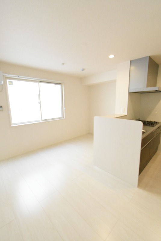 ��ʌ��������܎s�����擌��{�T���ڂ̃A�p�[�g�̋��ԁE���r���O