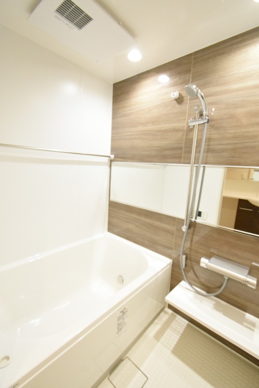 ��ʌ��������܎s�����擌��{�T���ڂ̃A�p�[�g�̃o�X