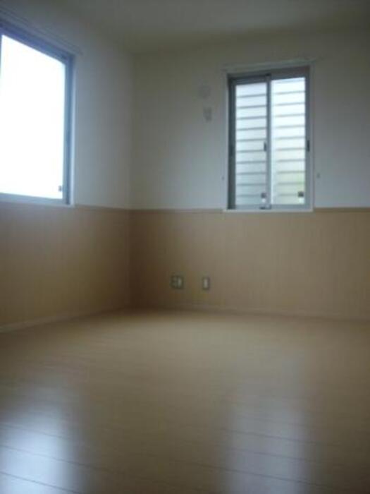 ��ʌ�����s�厚�����̃A�p�[�g�̂��̑������E�X�y�[�X