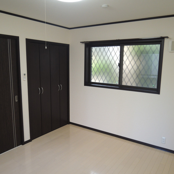 ��ʌ�����s������S���ڂ̃A�p�[�g�̂��̑������E�X�y�[�X