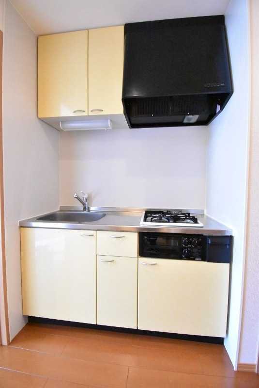 ��ʌ��������܎s�΋擌�Y�a�P���ڂ̃A�p�[�g�̃L�b�`��