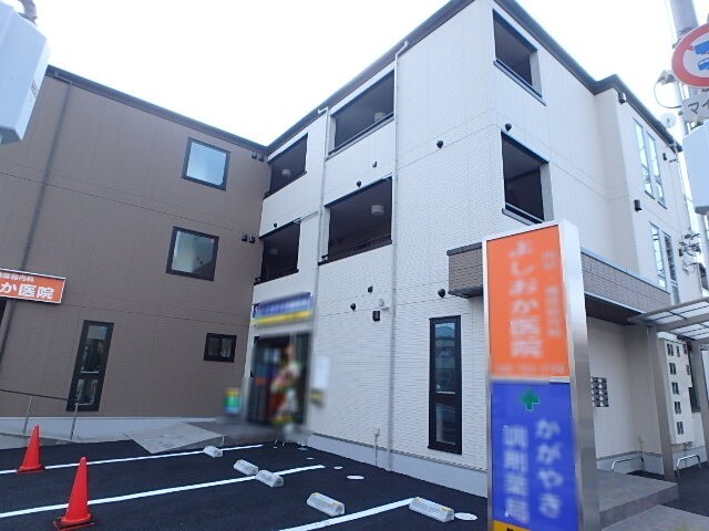 ��ʌ��������܎s��{��������P����262-1�̃A�p�[�g�̌����O��