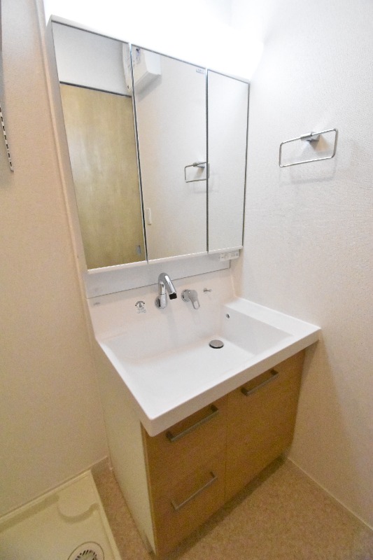 ��ʌ��k�����S�ɓޒ��h�S���ڂ̃A�p�[�g�̐��ʏ�