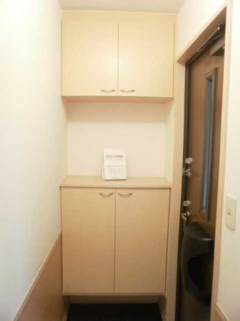 ��ʌ��k�����S�ɓޒ������j�Q���ڂ̃A�p�[�g�̌���