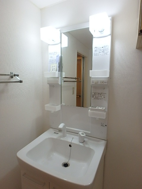 ��ʌ��������܎s�k����i���Q���ڂ̃}���V�����̐��ʏ�