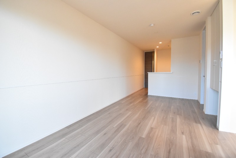 ��ʌ�����s���L�R���ڂ̃}���V�����̋��ԁE���r���O