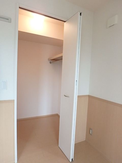 ��ʌ��������܎s�Y�a���؍�S���ڂ̃A�p�[�g�̎��[