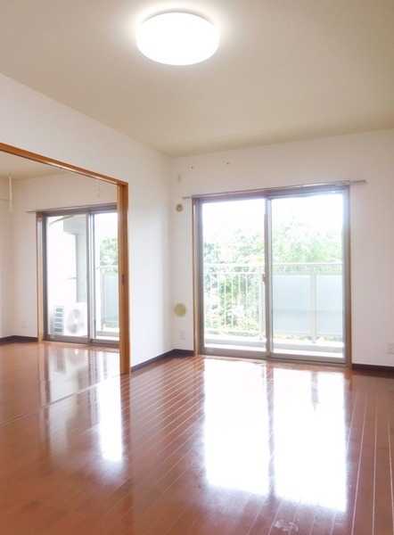 ��ʌ�����s������P���ڂ̃}���V�����̂��̑������E�X�y�[�X