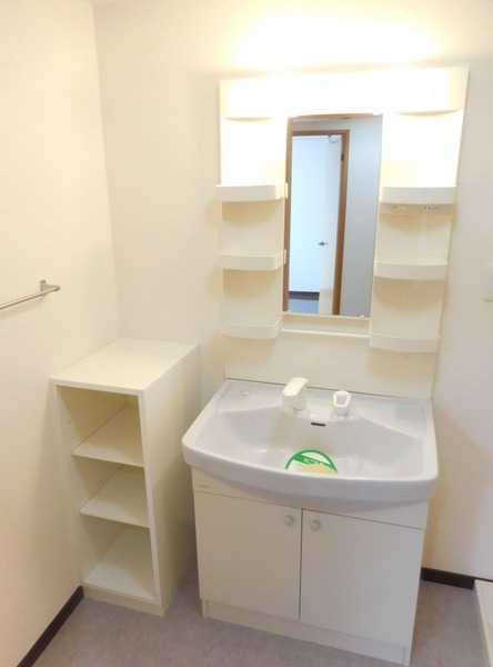 ��ʌ�����s������P���ڂ̃}���V�����̐��ʏ�