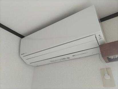 ��ʌ�����s�˒˓��R���ڂ̃A�p�[�g�̂��̑��ݔ�