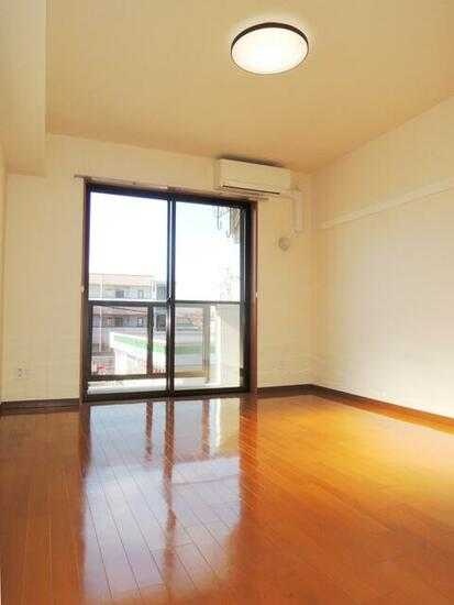 ��ʌ��z�J�s�V�z�J�P���ڂ̃}���V�����̋��ԁE���r���O