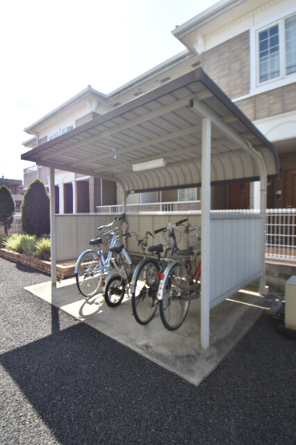 ��ʌ��k�����S�ɓޒ��厚�����̃A�p�[�g�̂��̑�