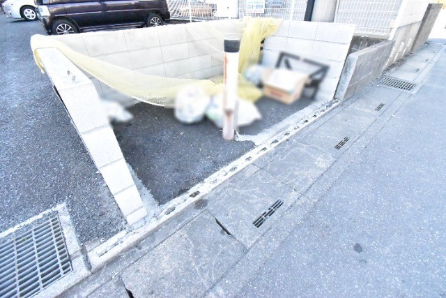 ��ʌ������s�����R���ڂ̃}���V�����̂��̑�