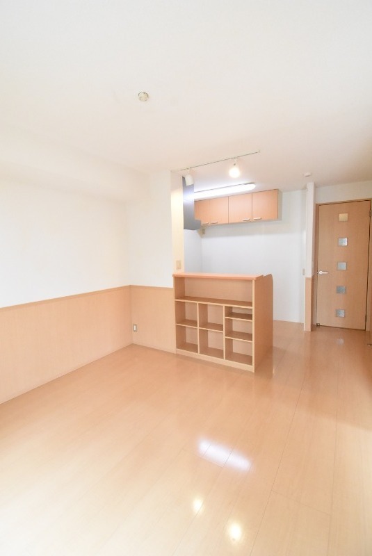 ��ʌ��������܎s�Y�a��؍�T���ڂ̃A�p�[�g�̋��ԁE���r���O