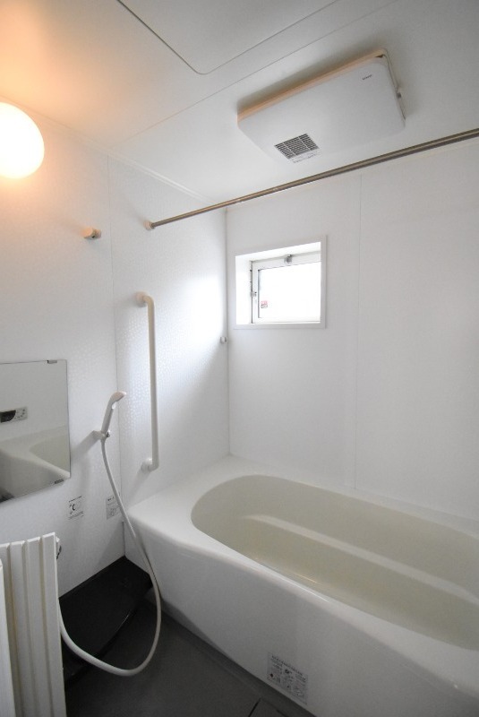 ��ʌ��������܎s�Y�a��؍�T���ڂ̃A�p�[�g�̃o�X