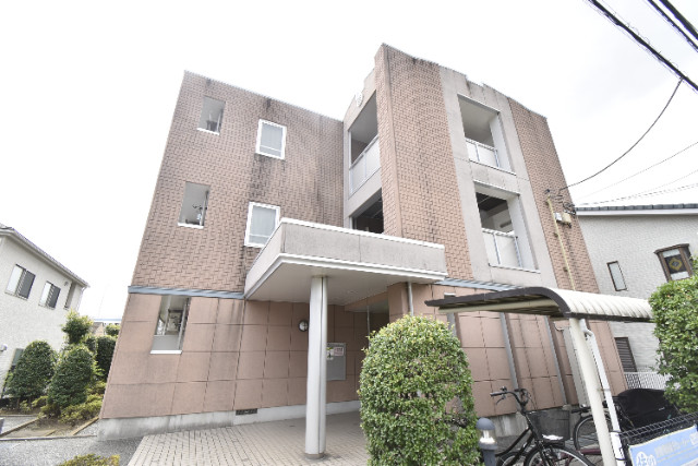 ��ʌ��������܎s��������R����8-17�̃}���V�����̌����O��