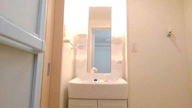 ��ʌ������s��ʖ�̃A�p�[�g�̐��ʏ�