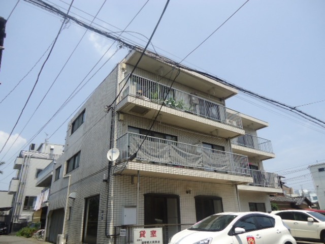 ��ʌ��������܎s��{���Ԓ��P����218-1�̃}���V�����̌����O��