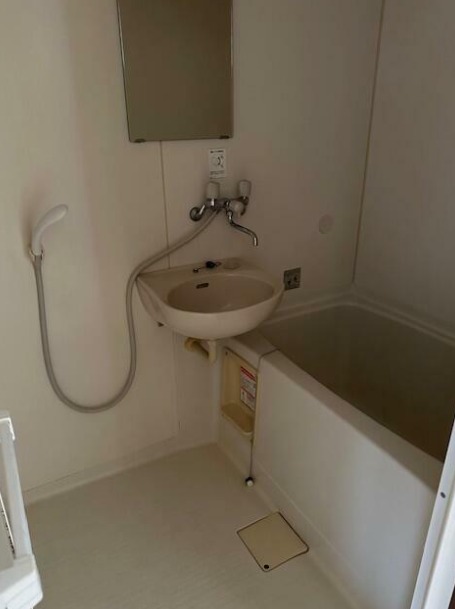 ��ʌ��������܎s��{���Ԓ��P���ڂ̃}���V�����̃o�X