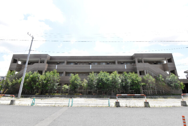 ��ʌ��������܎s����厚�w��1725-2�̃}���V�����̌����O��