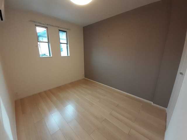 ��ʌ�����s�厚���s�g���̃A�p�[�g�̂��̑������E�X�y�[�X