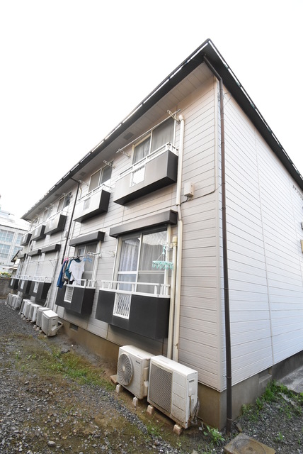 ��ʌ��������܎s��{��y�蒬�P����196-1�̃A�p�[�g�̌����O��