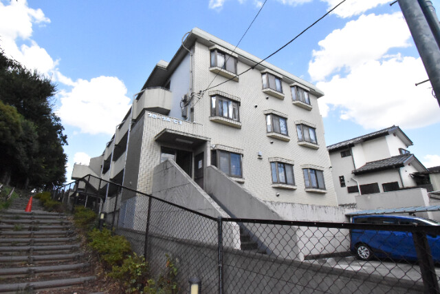 ��ʌ��������܎s������厚�쒆�ۂ̃}���V�����̌����O��