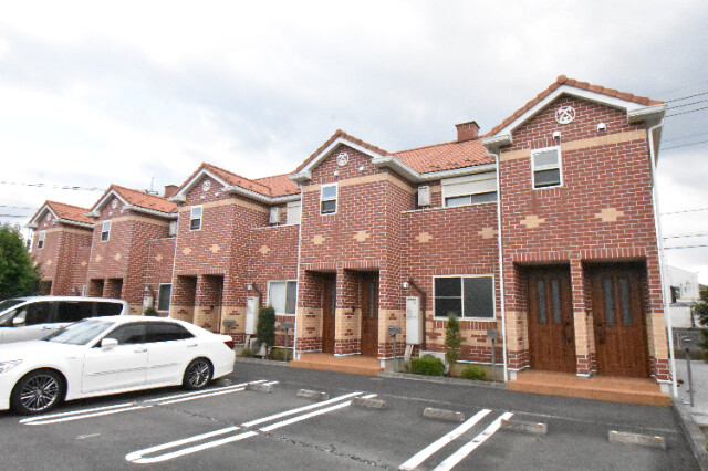 ��ʌ��������܎s��΋�厚��΂̃A�p�[�g�̃G���g�����X