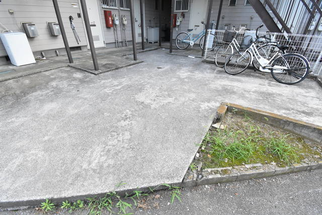 ��ʌ��������܎s��{��y�蒬�P���ڂ̃A�p�[�g�̃G���g�����X