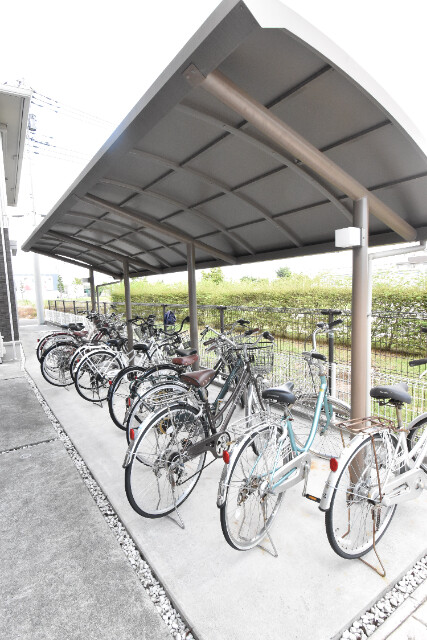 ��ʌ��z�J�s���C�N�^�E���V���ڂ̃A�p�[�g�̂��̑�