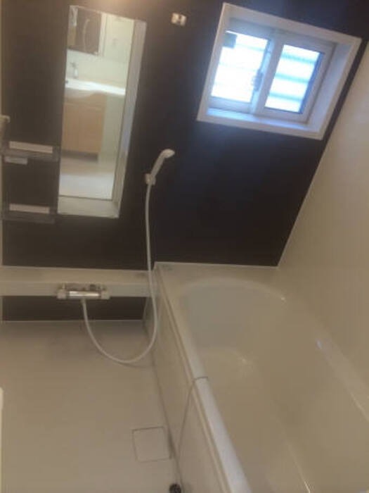 ��ʌ������s�������̃A�p�[�g�̃o�X