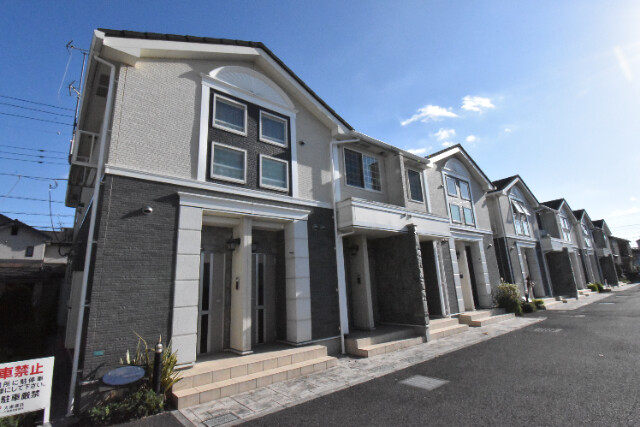 ��ʌ�����s���s�o�H�Q����5-4�̃A�p�[�g�̌����O��