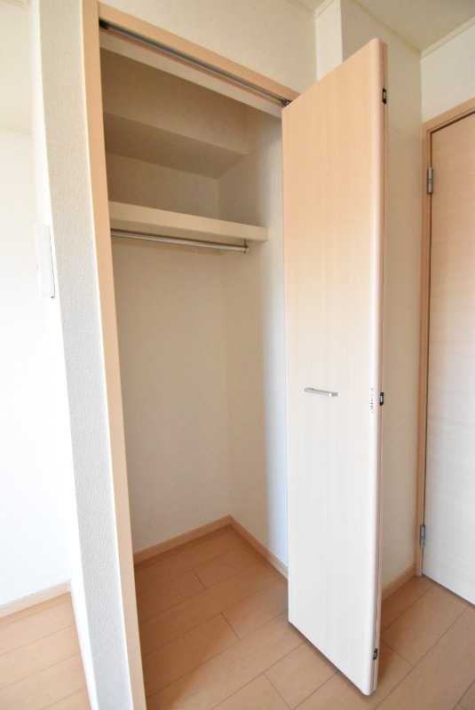 ��ʌ�����s���s�o�H�Q���ڂ̃A�p�[�g�̎��[