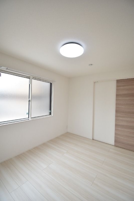 ��ʌ��������܎s��{��O���Q���ڂ̃e���X�n�E�X�̂��̑�