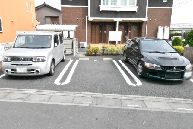 ��ʌ��������܎s�΋�厚���̃A�p�[�g�̒��ԏ�