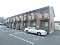 ��ʌ��������܎s�k�擌�听���P����528-1�̃A�p�[�g�̌����O��