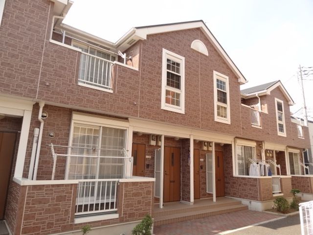 ��ʌ��������܎s������厚�쒆��1028-2�̃A�p�[�g�̌����O��