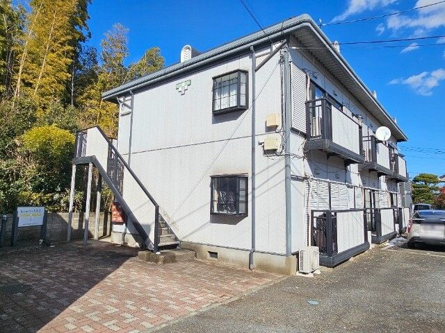 ��ʌ��������܎s�������a�c���P����670-1�̃A�p�[�g�̌����O��