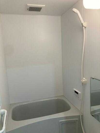 ��ʌ�����s�厚���s�̃A�p�[�g�̃o�X