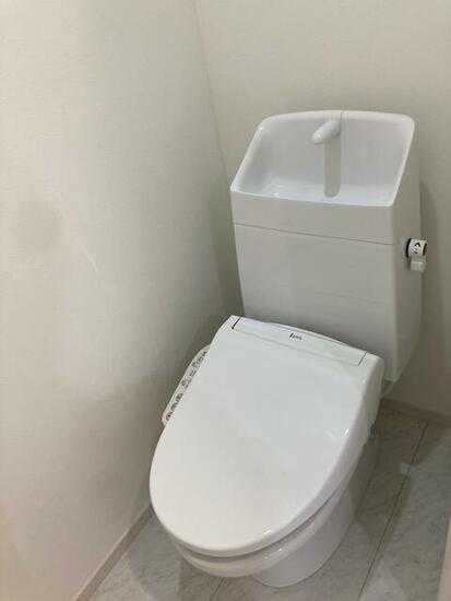 ��ʌ�����s�厚���s�̃A�p�[�g�̃g�C��